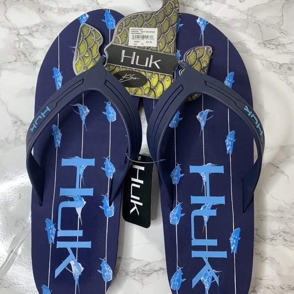 huk flip flops